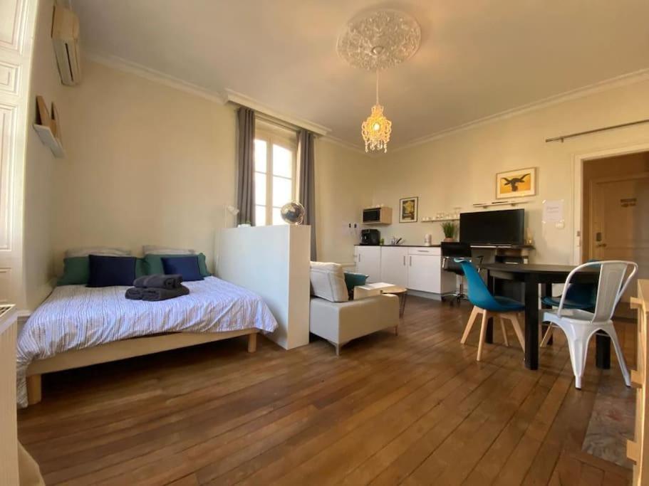 #Le Maitre Du Navire - Grand Studio - Hyper Centre Apartment Brive-la-Gaillarde Luaran gambar